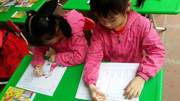 Vẽ tranh chò mừng ngày thành lập quân đội nhân dân Việt Nam 22/12
