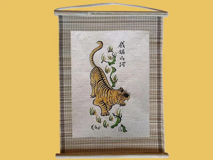 Tranh Đông Hồ Con Hổ - Uy Trấn Sơn Hà Dán Mành 35cm x 45cm | Tranh Dân Gian  Đông Hồ