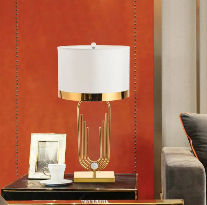 Đèn Bàn Trang Trí Phòng Khách Hiện Đại Tại Indoorgarden