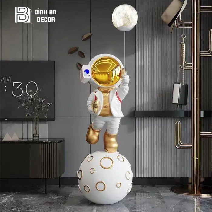 Mô Hình Trang Trí Tượng Phi Hành Gia Đèn Chiếu Thiên Hà