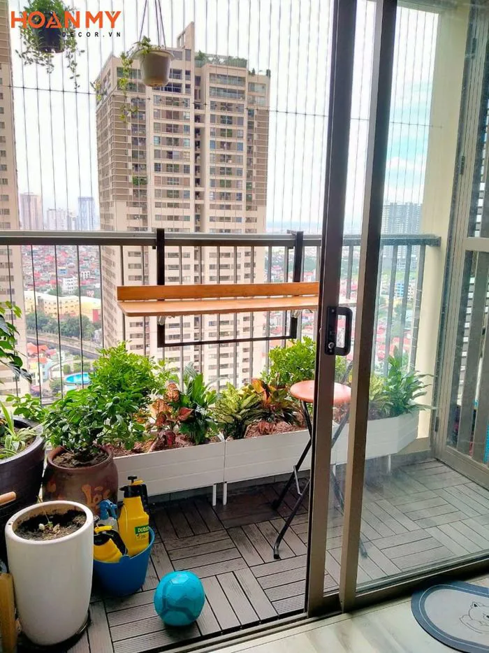 30 Mẫu Trang Trí Ban Công Đẹp & Bảng Giá Vật Liệu 09/2026