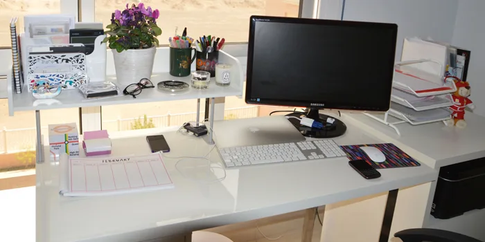 10 Đồ trang trí bàn làm việc HỢP PHONG THỦY bạn cần biết
