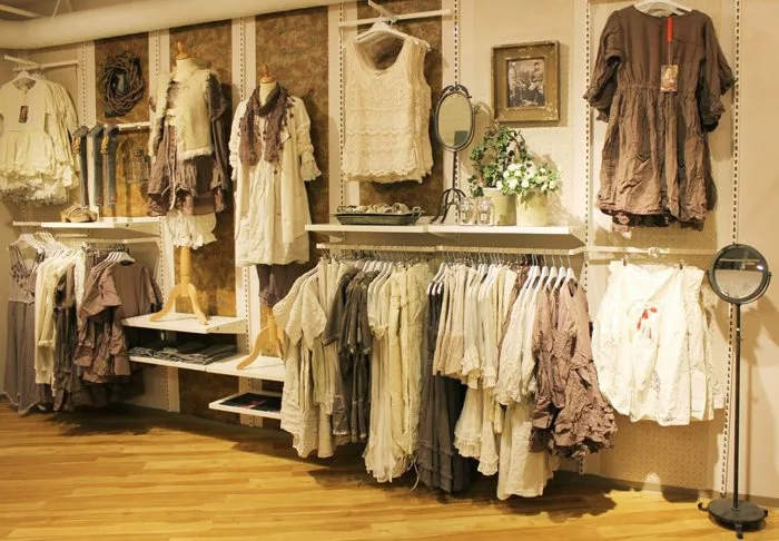 51+ Mẫu thiết kế shop quần áo, thời trang đẹp nhất 2026