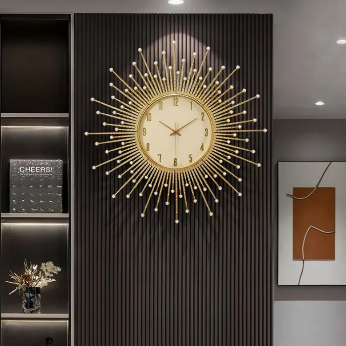 Đồng hồ treo tường decor mặt trời vàng đính đá cao cấp 02 Đồng hồ treo tường decor mặt trời vàng đính đá cao cấp 02