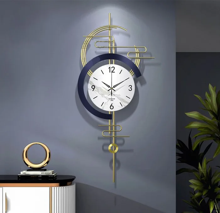 Đồng Hồ Treo Tường Hiện Đại Phù Hợp Làm Decor Phòng Khách Nhỏ Đồng Hồ Treo Tường Hiện Đại Phù Hợp Làm Decor Phòng Khách Nhỏ