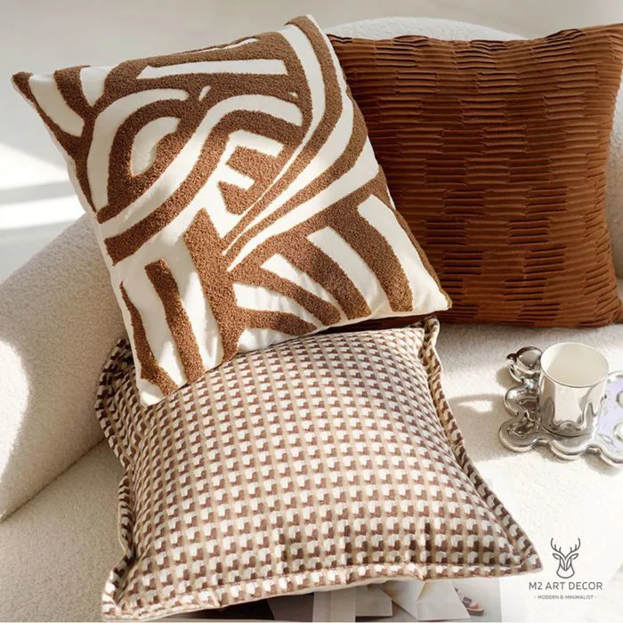 Vỏ gối nâu dập ly cách điệu | Vỏ gối sofa | M2 Art Decor
