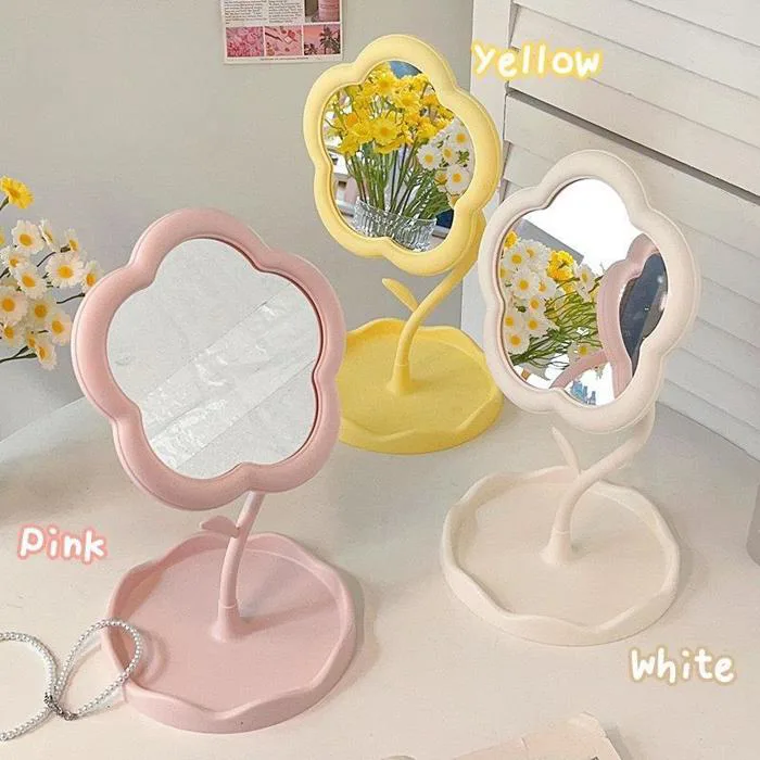 Gương decor để bàn trang điểm hình hoa xinh xắn