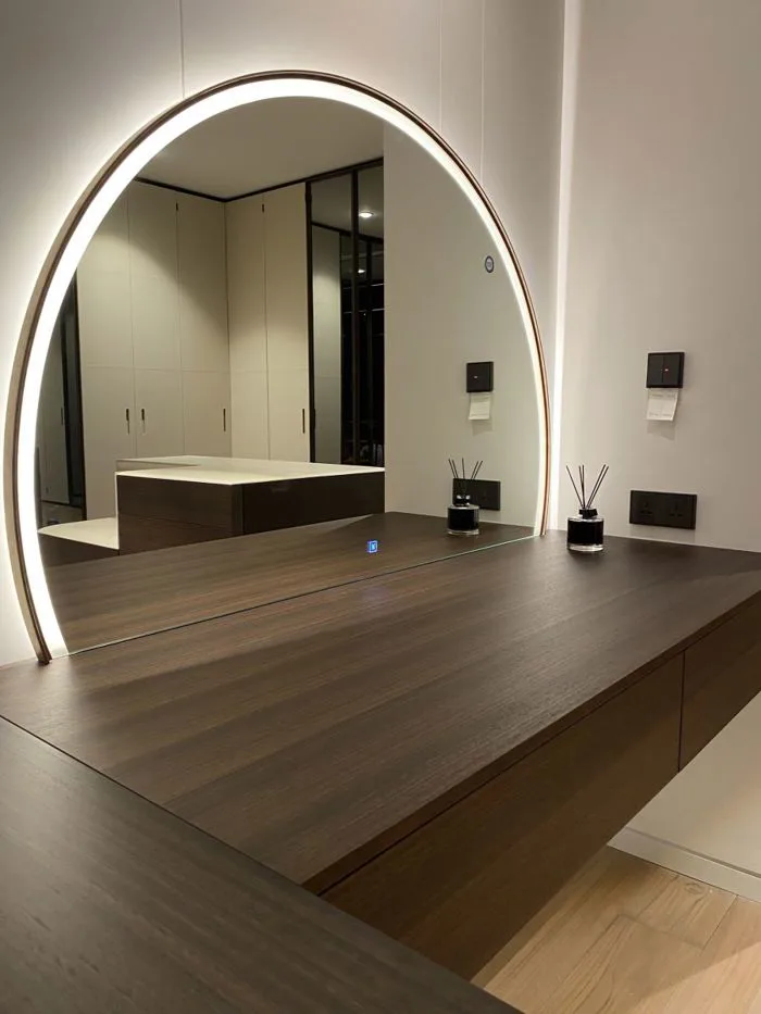 LẮP ĐẶT 28 MẪU GƯƠNG PHÒNG NGỦ TRANG TRÍ NGHỆ THUẬT CHO KHÁCH SẠN 5 SAO