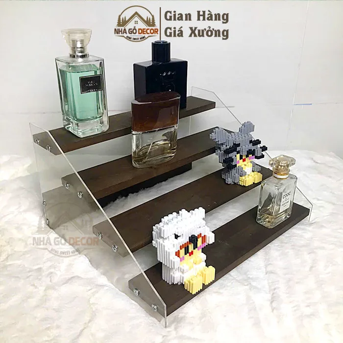Kệ mica trưng bày mô hình - https://luuniemgo.com/