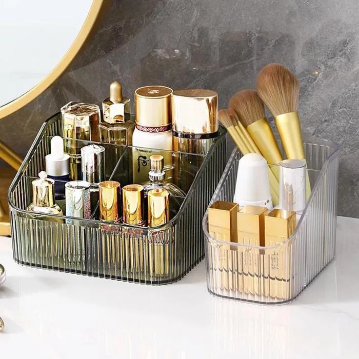 Hộp Đựng Mỹ Phẩm Trong Suốt 3 Ngăn Khay Đựng Cọ Trang Điểm T0812