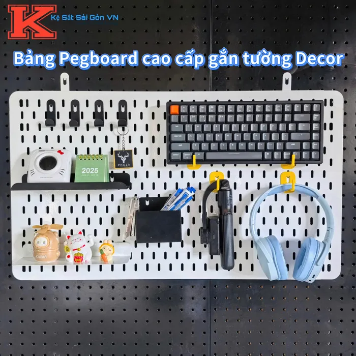 Tấm Pegboard treo tường Decor, Bảng kim loại treo phụ kiện trưng bày - Kệ  sắt sài gòn