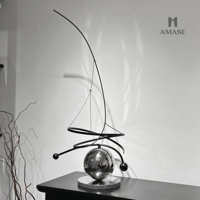 Décor trừu tượng kim loại hiện đại