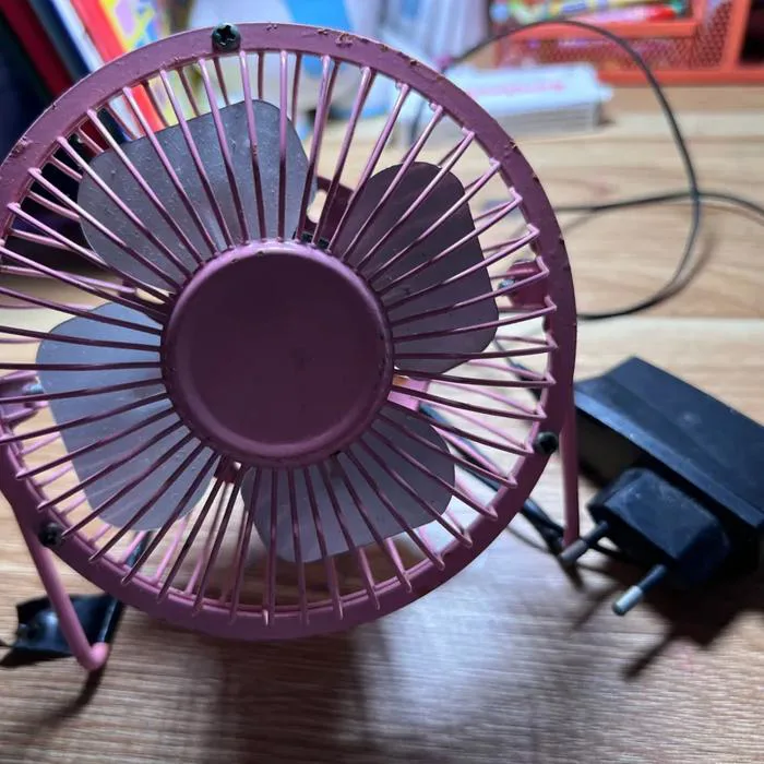 Quạt Mini Để Bàn Học - Oreka.vn