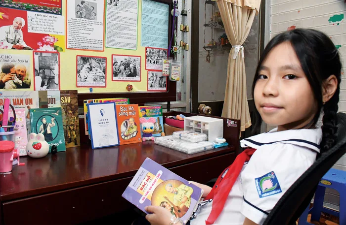 Không gian văn hóa Hồ Chí Minh tại góc học tập của teen Trường THCS Hồng  Bàng