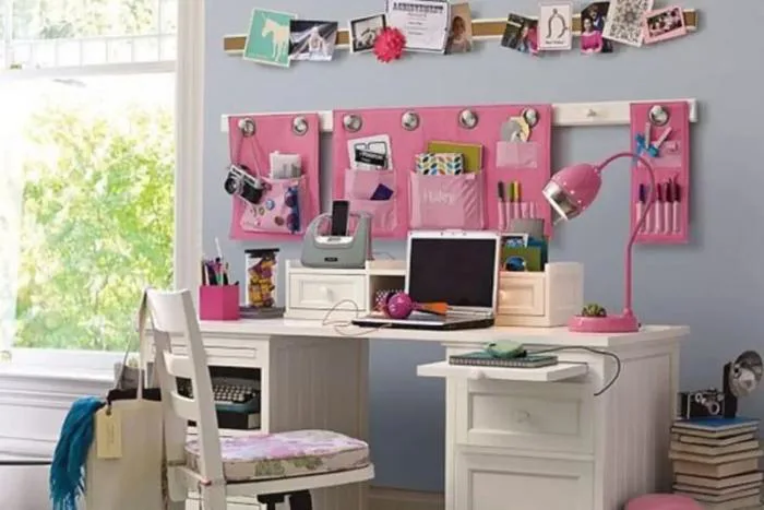Cách Trang Trí Bàn Học Đơn Giản Tạo Cảm Hứng Học Tập