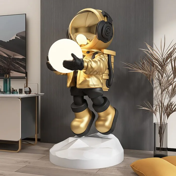 Tượng Phi Hành Gia Kết Hợp Đèn LED Điểm Nhấn Sang Trọng Cho Phòng Khách